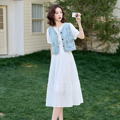 牛仔马甲连衣裙2025新款今年流行爆款休闲高级感坎肩背心吊带裙子