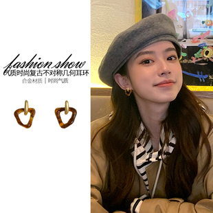 复古港风耳钉独特个性轻奢耳环小众设计美拉德镂空耳坠冷淡风耳饰