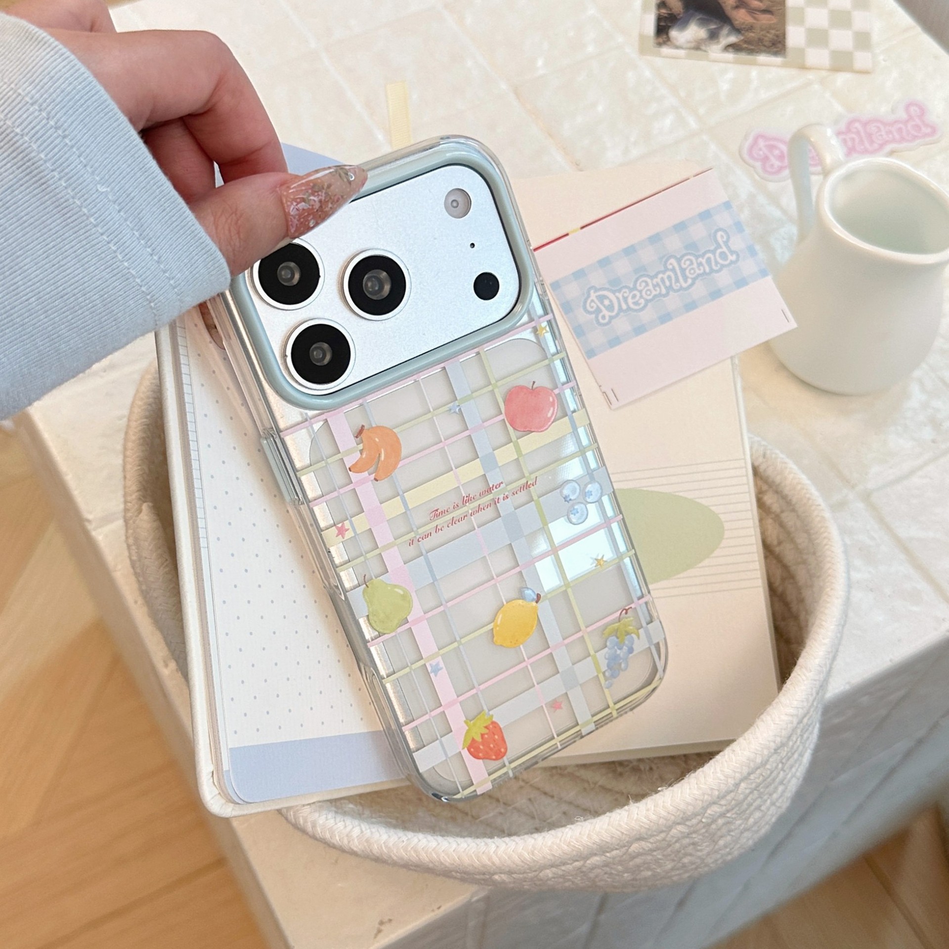 ins风小清新格纹水果适用苹果17PRO包相机键手机壳新款iPhone17promax透明防摔15可爱女款16PM韩系小众软套13
