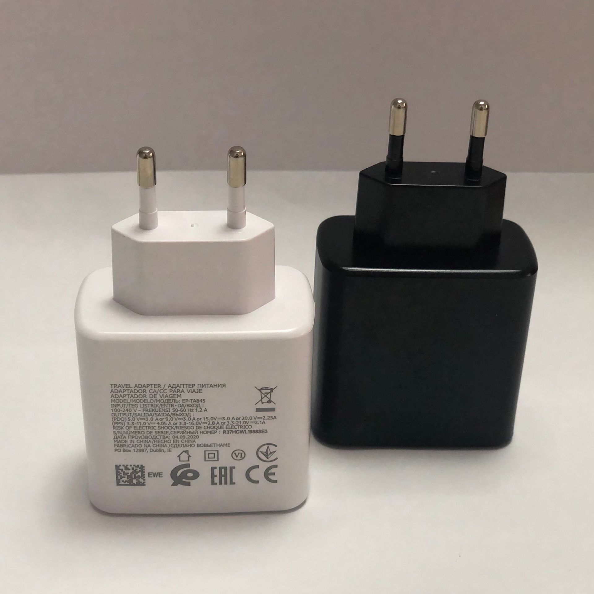 欧洲多国中国香港澳门特区新加坡通用适用三星note20充电器S20Ultra/note10+欧规45W超级快充头国行英规美版