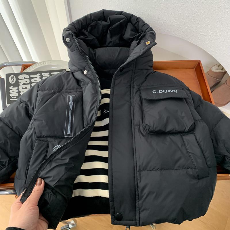 男孩冬季保暖羽绒服外套防风帽衫