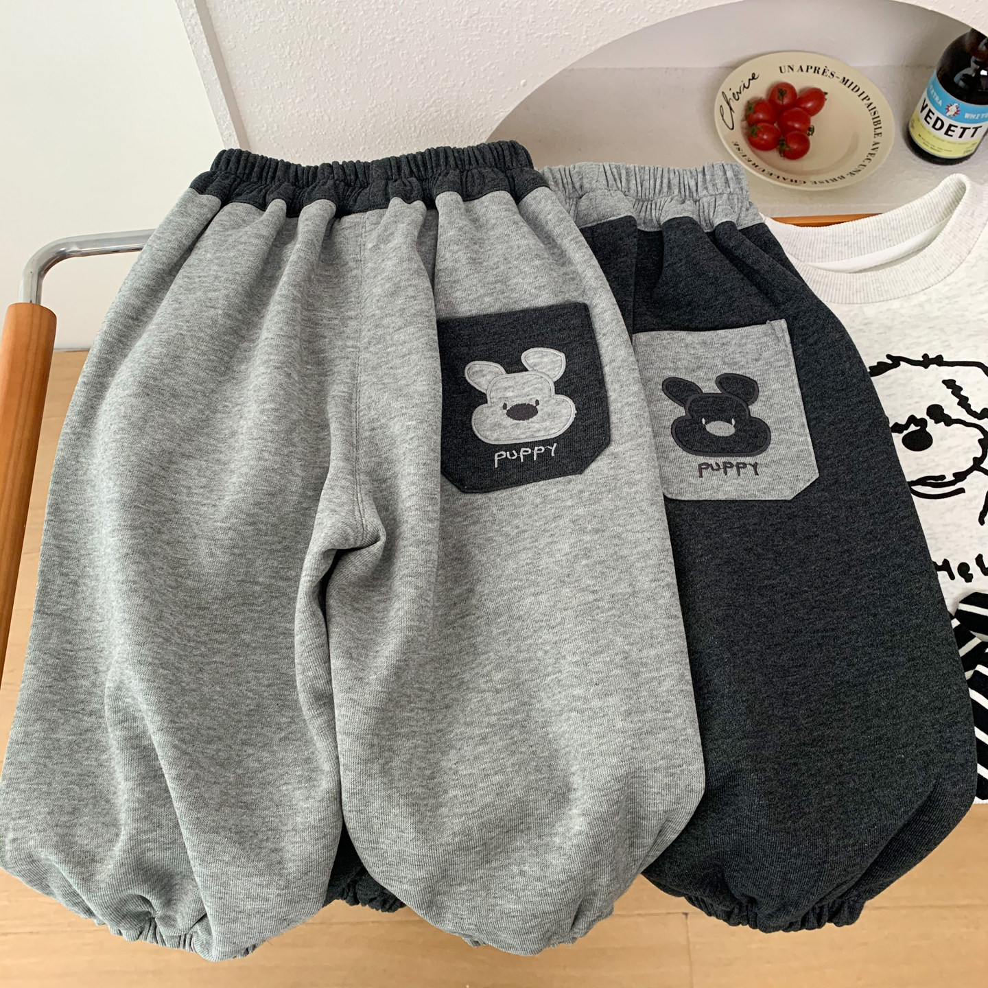 男女童卡通卫裤春秋装洋气休闲裤2026新款儿童宝宝柔软宽松束脚裤