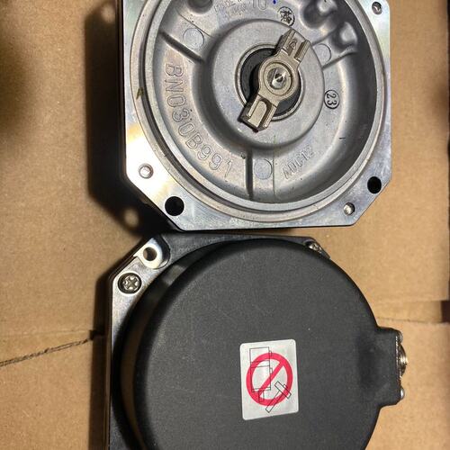 议价三菱编码器OSA24R测试好发货运费可维修