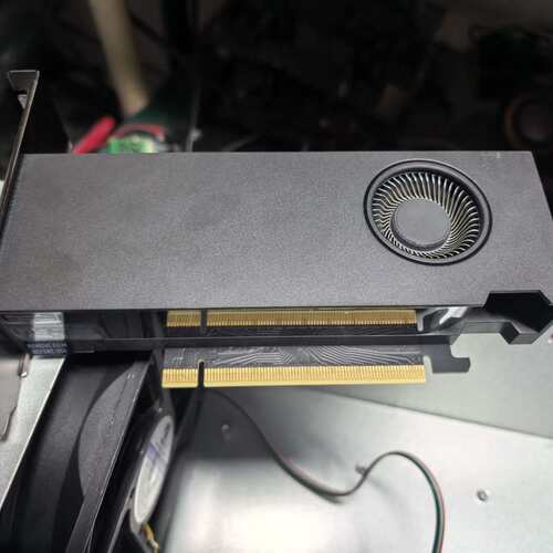 议价英伟达RTX A2000 6G专业图形卡，2片，12可维修