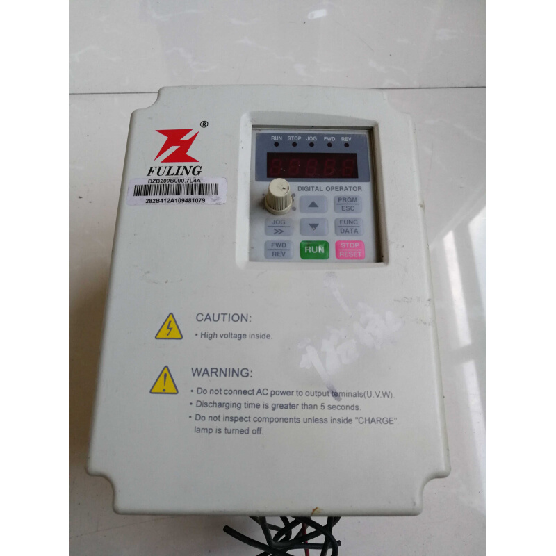 拍前询价：二手实物图 DZB200B000.7L4A 0.75KW 380V 富凌变频器
