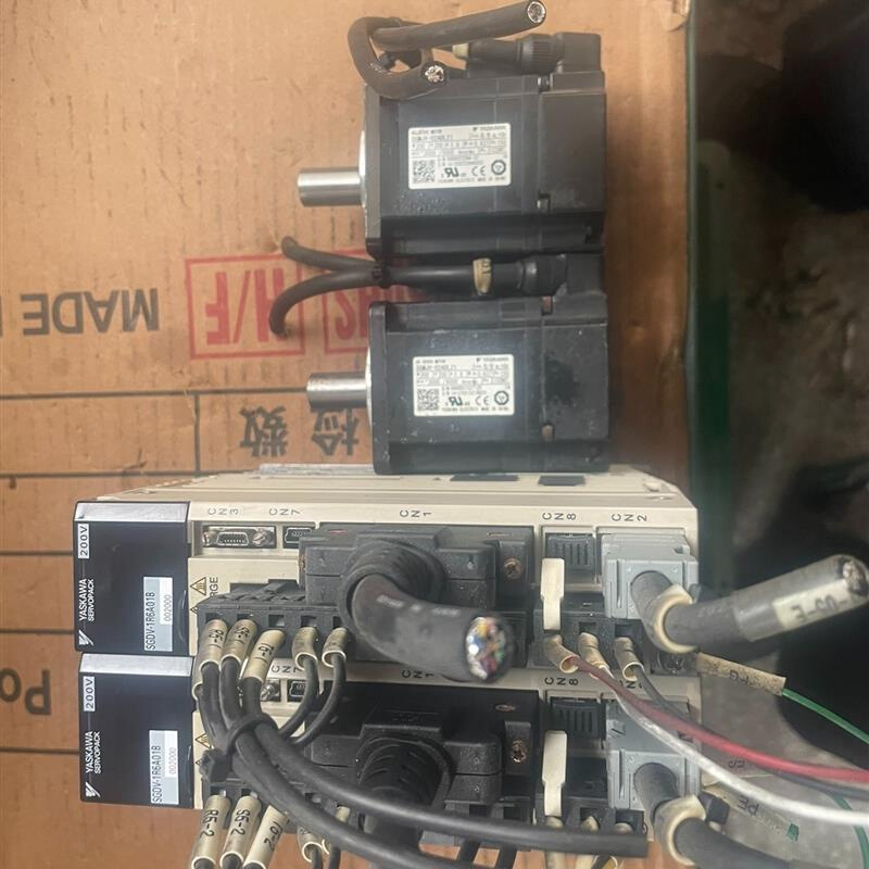 拍前询价：YASKAWA/安川安川伺服驱动SGDV-1R6A01A00议价议价
