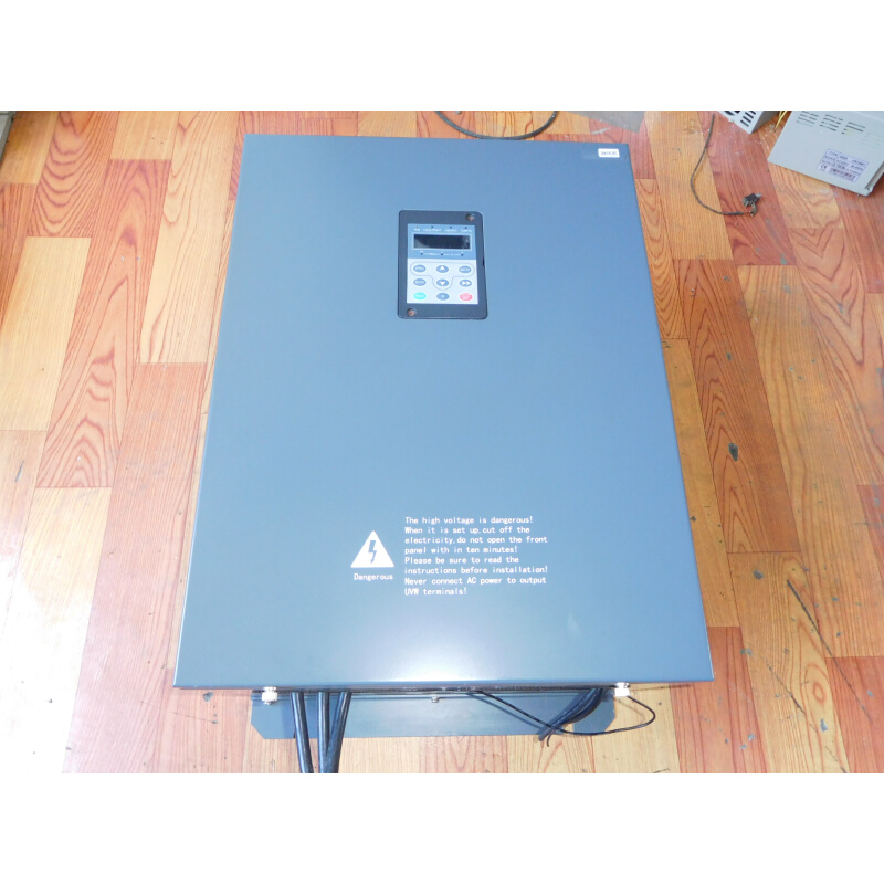 拍前询价：拆机 上海德力西变频器DCI-E180G037/P045 实物图询价