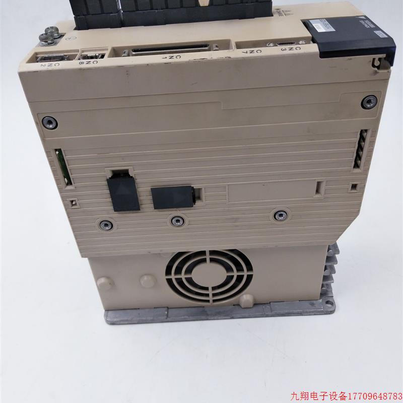 拍前询价:二手 原装 拆机 安川伺服驱动器 SGDV-5R5A01A002000