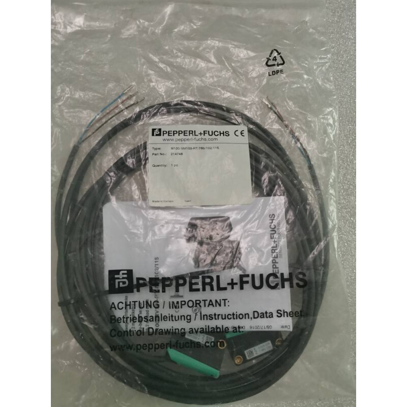 拍前询价：全新原装 FEPPERL FUCHS M100/MV100-RT/76B/102