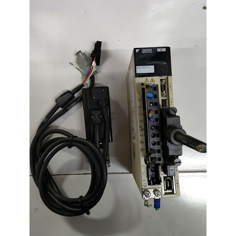 拍前询价：安川伺服电机驱动器:SGDV-R90A01A电机:SGM全新原装拍