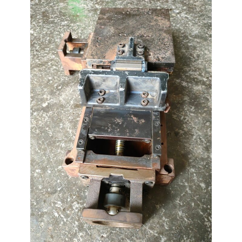 拍前询价：[议价]日本NSK  CT0705-402-001铸钢精密模组滑台