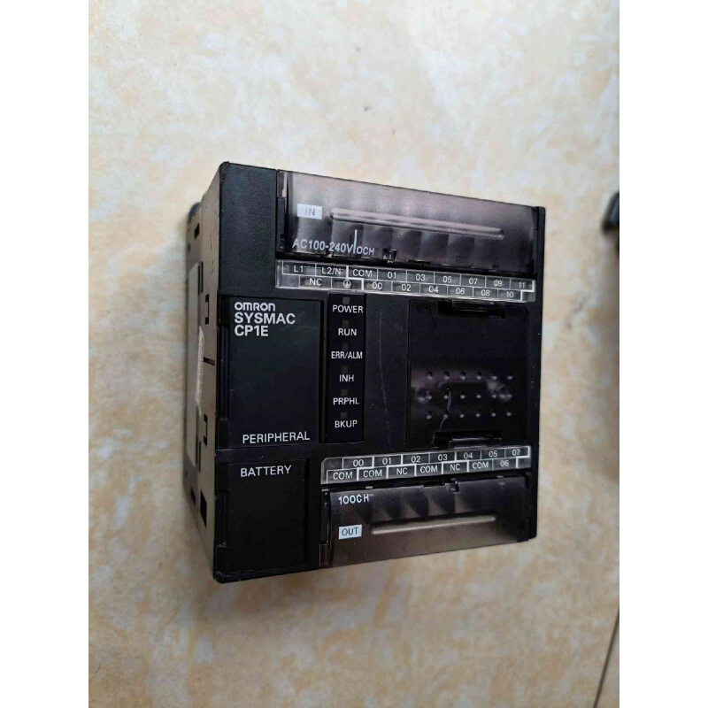 拍前询价：CP1E-N20DR-A 一台如图,功能包好.