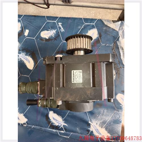 拍前询价:三菱电机HF-SE202JW1-S100    2KW,拆机
