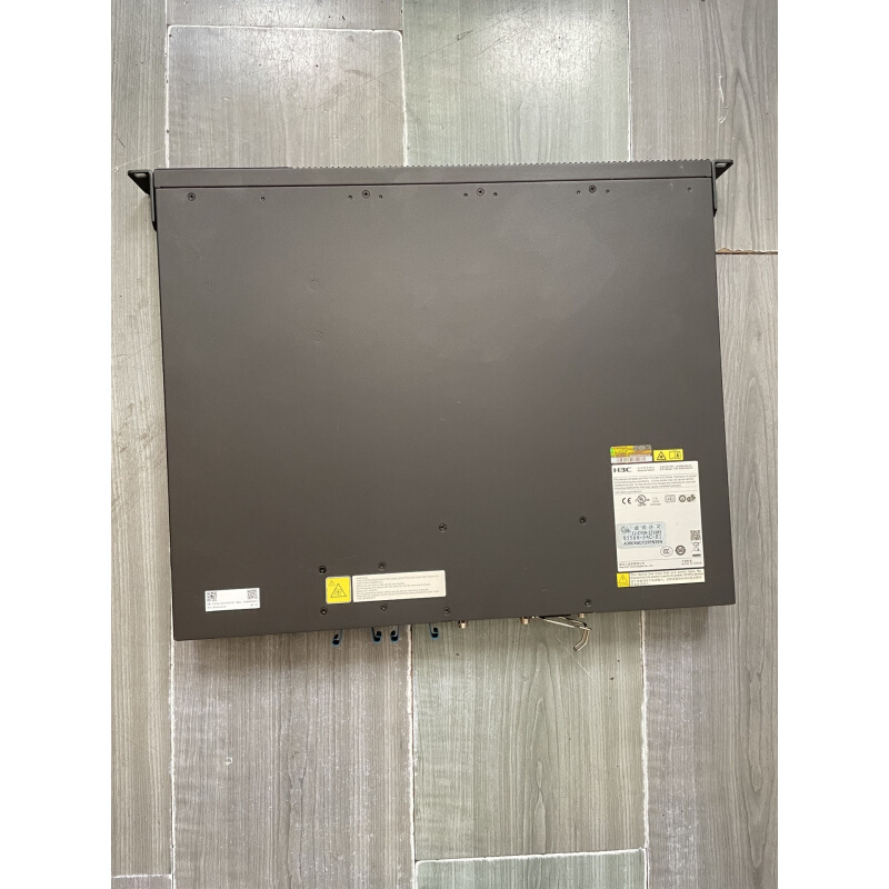 拍前询价：（议价）H3C S5560-54C-EI 三层核心交换机 48千兆电
