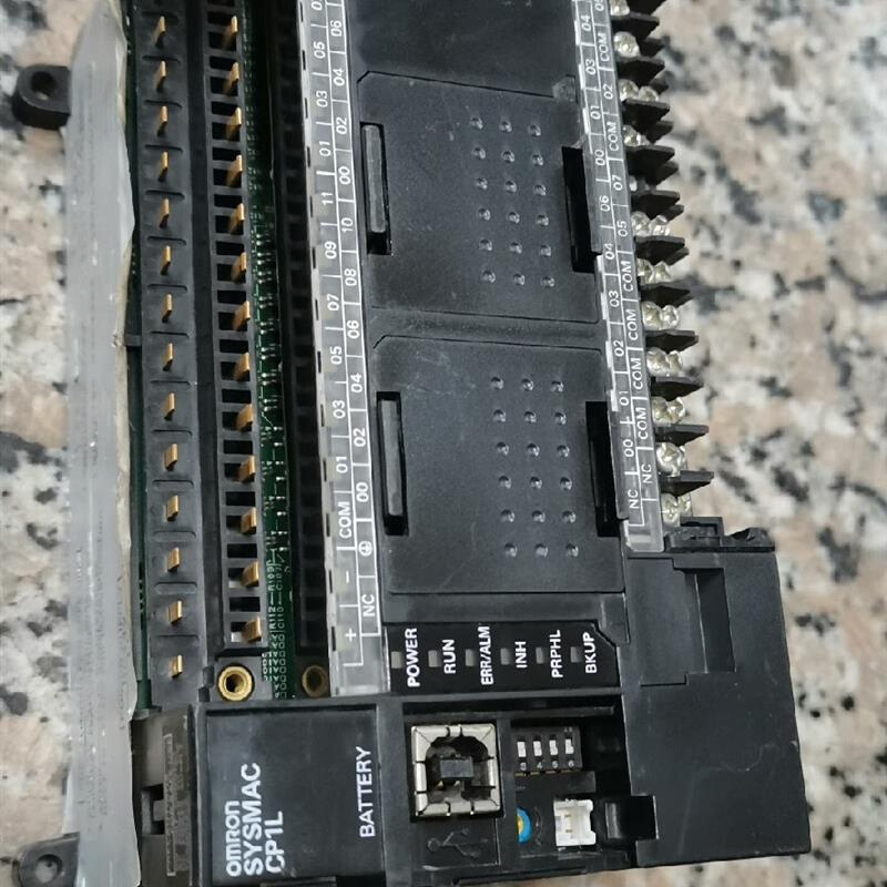 拍前询价：(议价产品)PLC:CP1L-M40DT-D