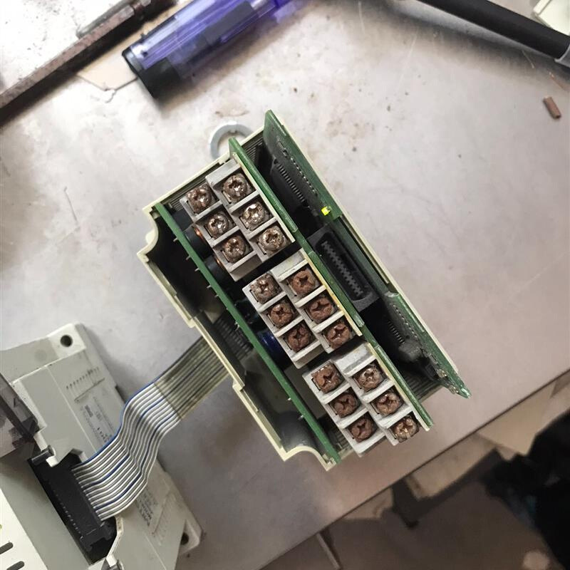 拍前询价：fx2n-4ad 三菱plc 上电如图 其它功能不包【议价产品】