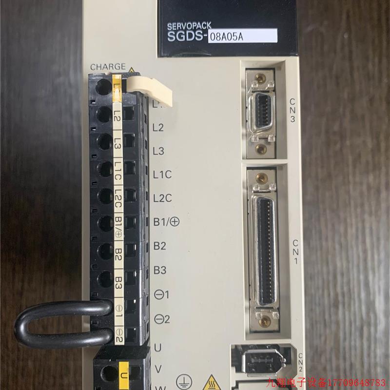 拍前询价:SGDS-08A05A安川750W伺服驱动器全新,议价