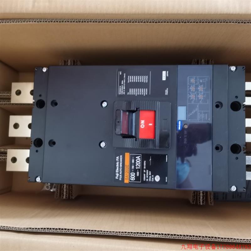 拍前询价:FUJI断路器SA1003E SA1203E 3P固定式600-1200 500-100