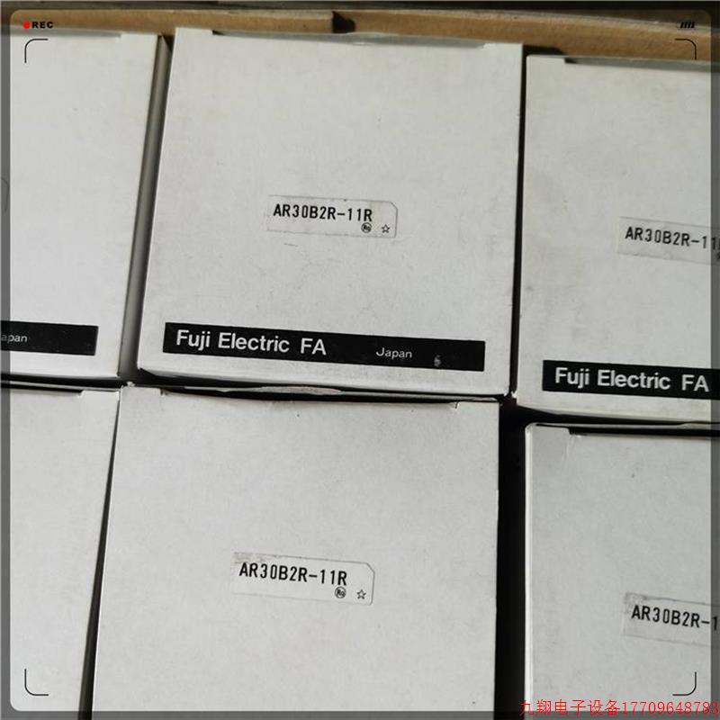 拍前询价:正品日本富士空气开关断路器BW50AAG 50A 3P 带辅助详