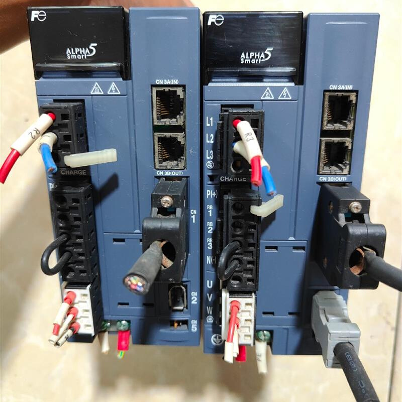 拍前询价：(议价)富士伺服驱动器 RYH751F5-VV2