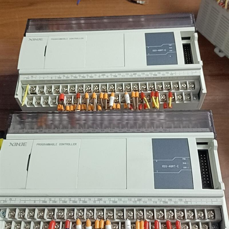 拍前询价：信捷PLC型号XD3-48RT-E现货两台成色如图功能完好二