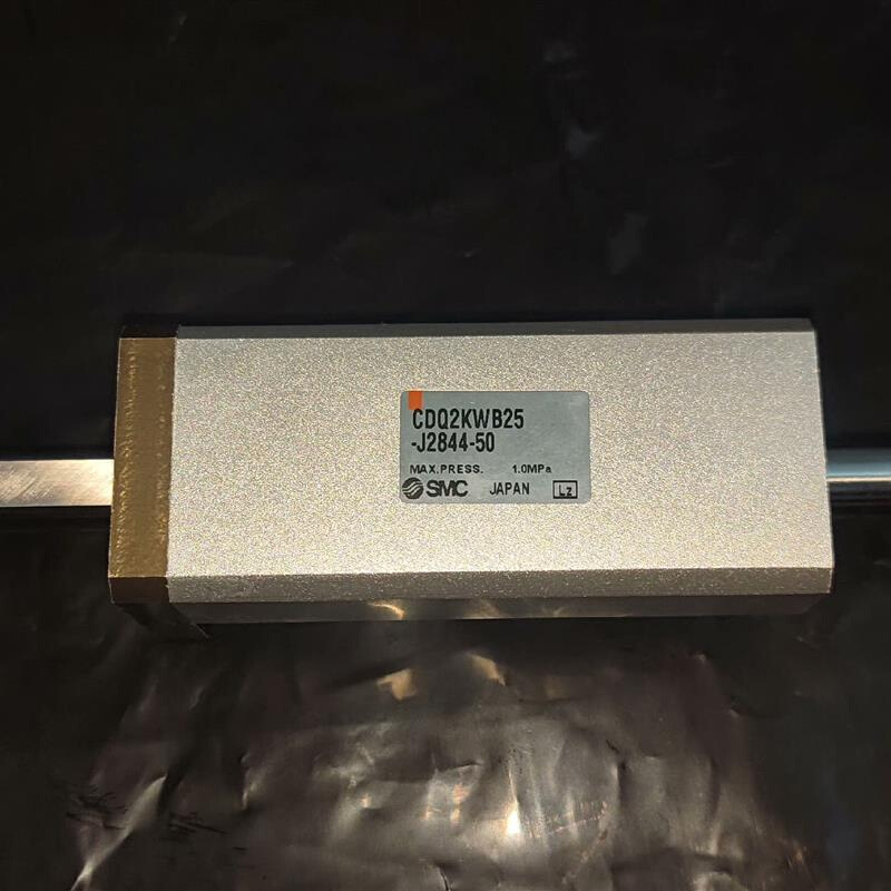 拍前询价：(议价)全新SMC气缸CDQ2KWB25-J2844-50一个