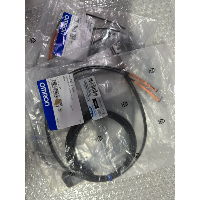 拍前询价：全新原装OMROM E32-T15YR 光纤传感器实物图片全新原装