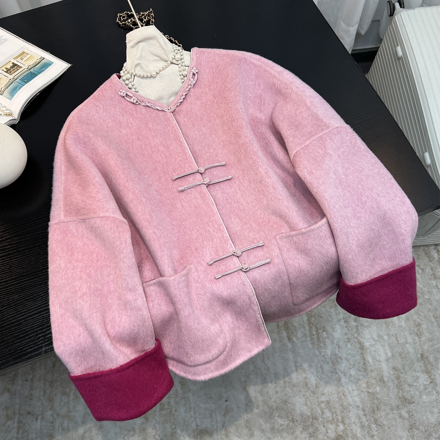 新中式粉色毛呢外套女装