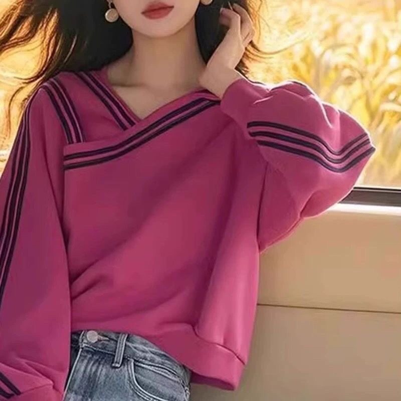25年秋冬款复古设计感小众别致长袖上衣设计感条纹V领卫衣女200斤