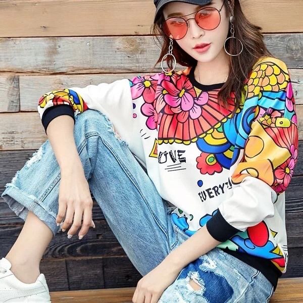 25年春秋新款卡通花卉印花女上衣卫衣女学生宽松薄款T恤200斤大码