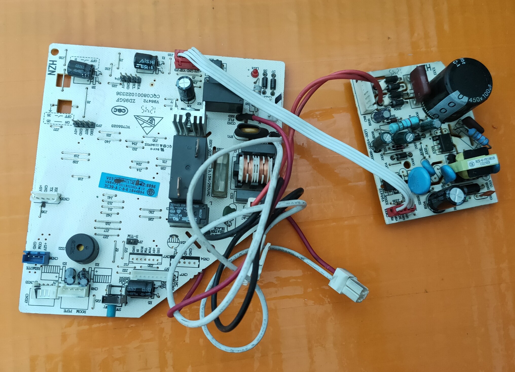 KFR-35GW/02PAC22海尔空调内机主板 电源板 0011800265A-a V82329