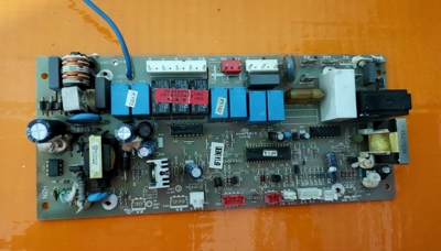 原装海尔空调配件内电脑板控制板0010403840主板KFRD-50LW/UZXF