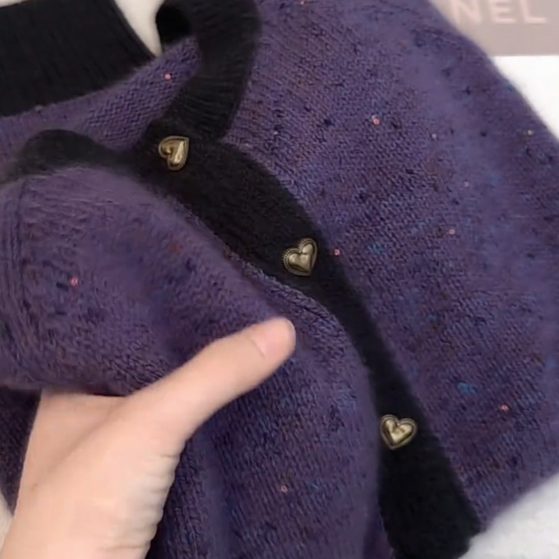 法式复古小香风别致毛衣外套女2024秋冬新款温柔撞色软糯针织衫