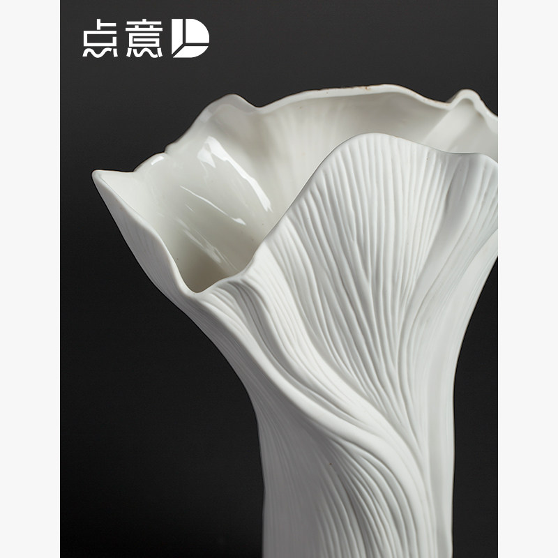 白色陶瓷花瓶纯色小众设计感装饰摆饰民宿样板间艺术现代异形花器