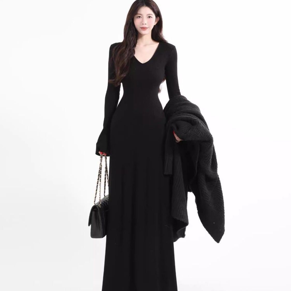 圣诞新年战袍红色长袖连衣裙子女秋冬季2025新款大衣内搭气质穿搭