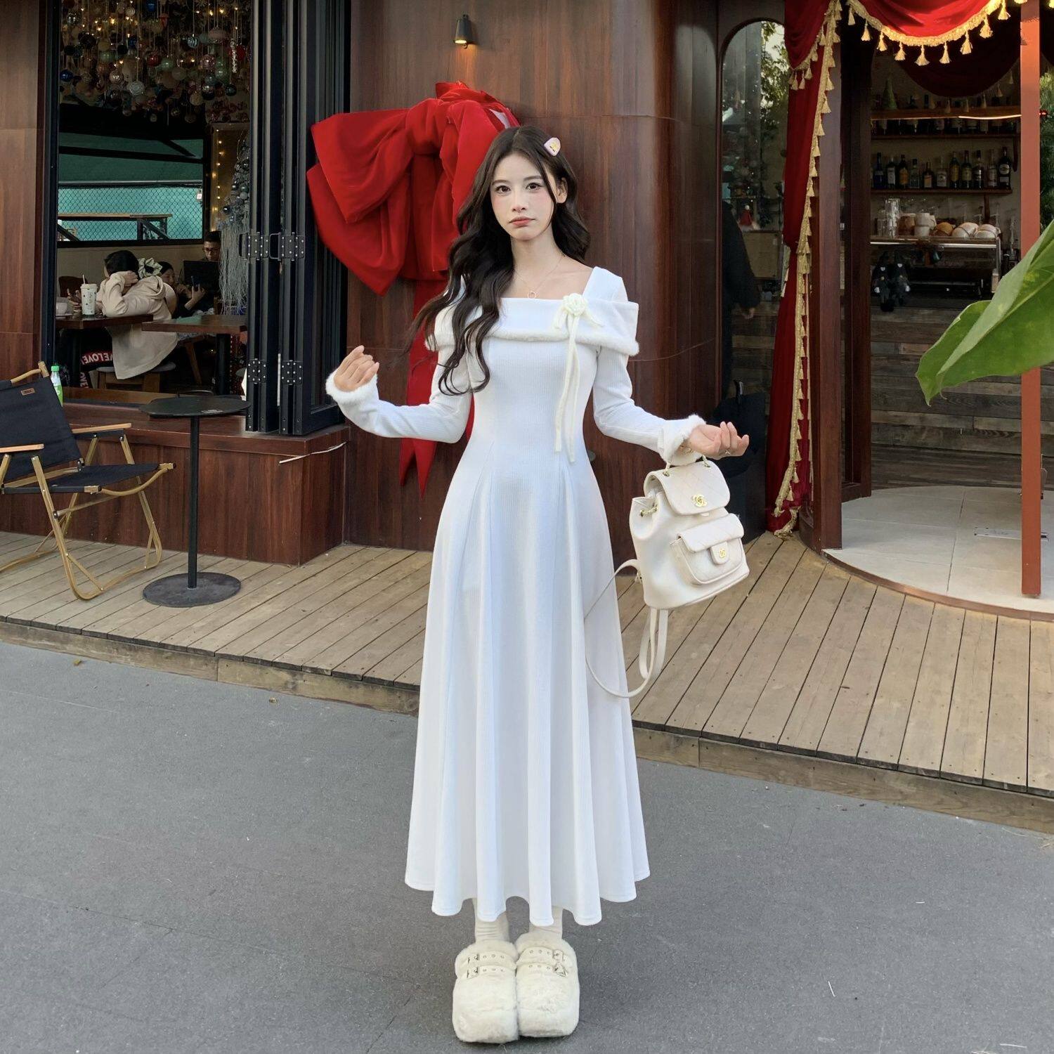 法式一字肩温柔风超仙减龄连衣裙女2025春秋新款收腰显瘦气质长裙