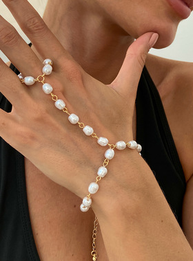 欧美跨境ins风巴洛克仿珍珠连指手链 设计感仿水晶手背链Bracelet