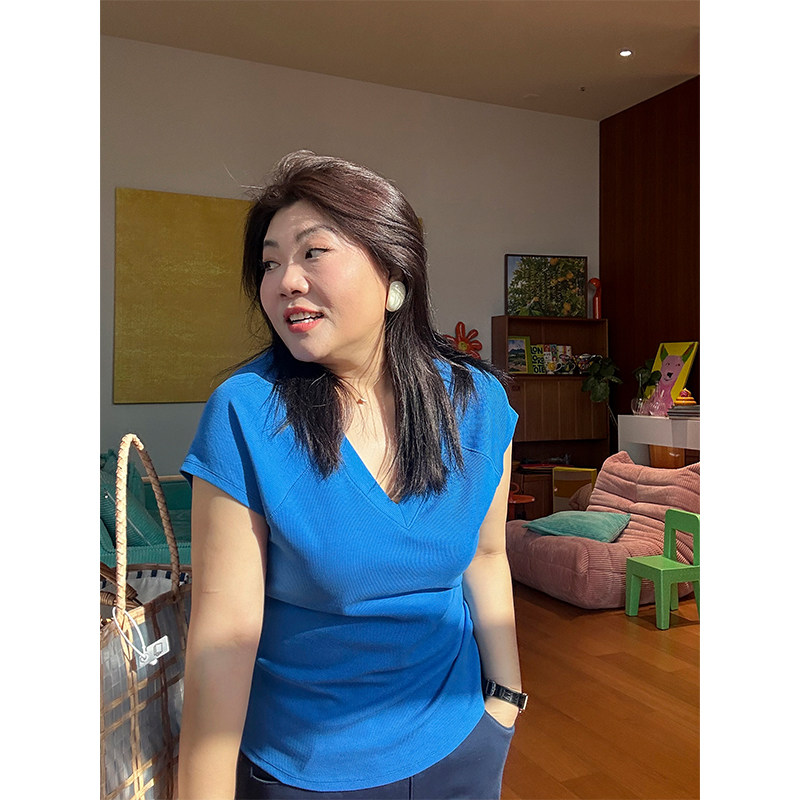 木子理想大码女装精致V领短袖T恤胖妹妹春夏插肩袖弹力舒适T恤