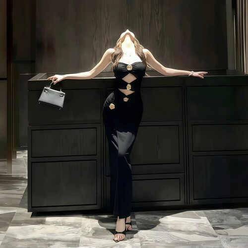 黑色玫瑰金属性感镂空挂脖连衣裙