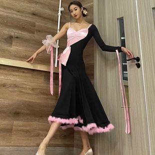LR063秋冬摩登舞服自带胸垫底裤 裙摆羽毛日常比赛表演服