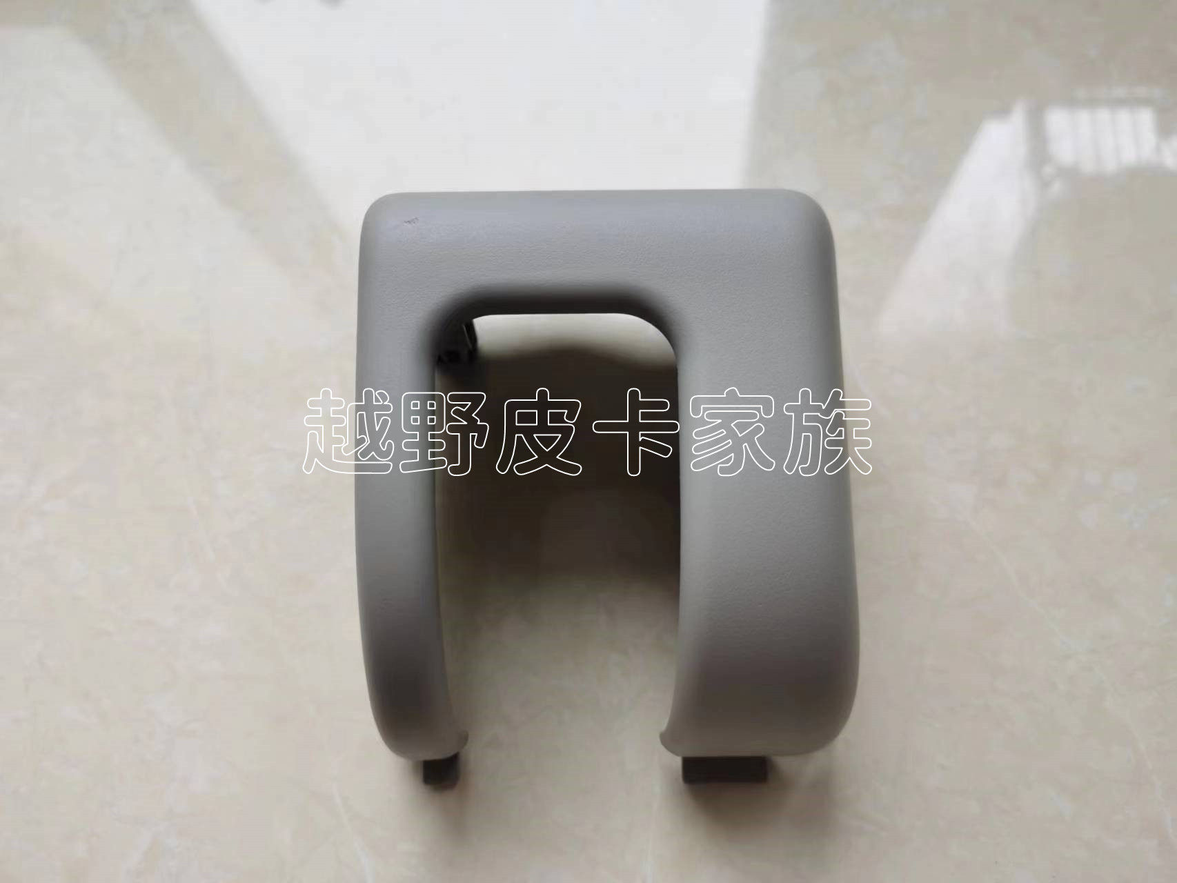 ZHENGZHOU NV200 CAR THIRD ROW REAR ROW ON BOTH SIDES OF THE FOLDING SEAT LEG COVER LEG COVER LEG DECORATIVE COVER ASSEMBLY