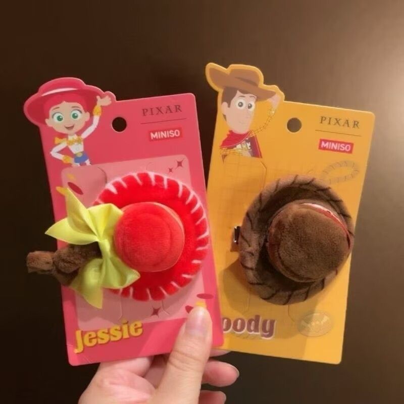 玩具总动员胡迪翠丝毛绒帽子发夹可爱卡通边夹少女心刘海夹 - 实物图