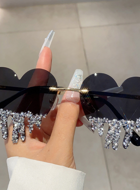 爱心镶钻欧美高级感ins太阳镜女