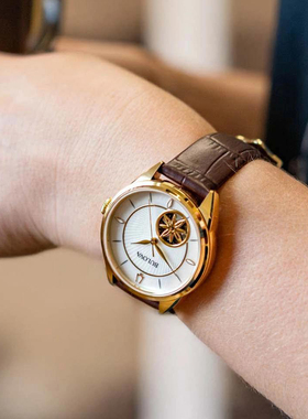 代购BULOVA  Sutton宝路华镂空镶钻珍珠贝母表盘自动机械女手表