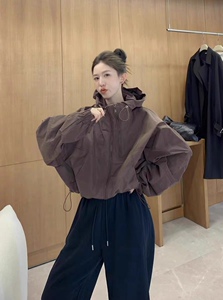欧货立领宽松显瘦双拉链连帽冲锋衣短外套2023秋新洋气上衣女潮
