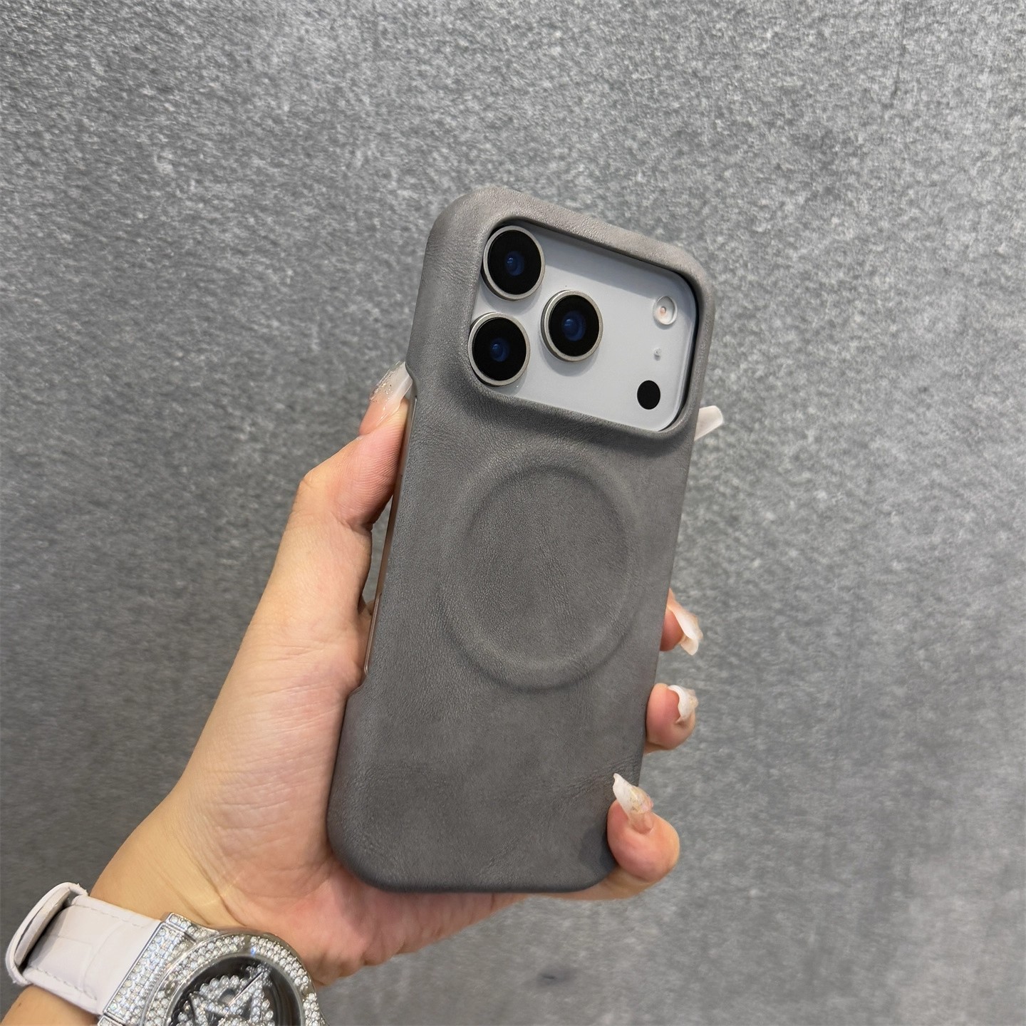 磁吸肤感羊巴皮纹适用小米17promax手机壳xiaomi15ultra新款红米k70pro高级感redmik70e半包简约保护套个性女