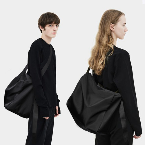 休闲风单肩包运动旅行健身包