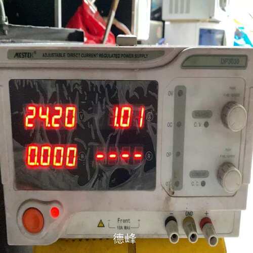 议价[德峰]迈斯泰克DP3030大功率600W可调直流稳压电源，如图所示