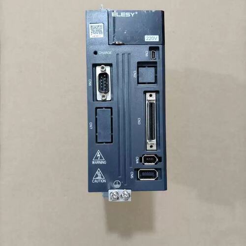 议价伺服驱动器，型号ES2-7R6SP-B，成色95新，标可维修
