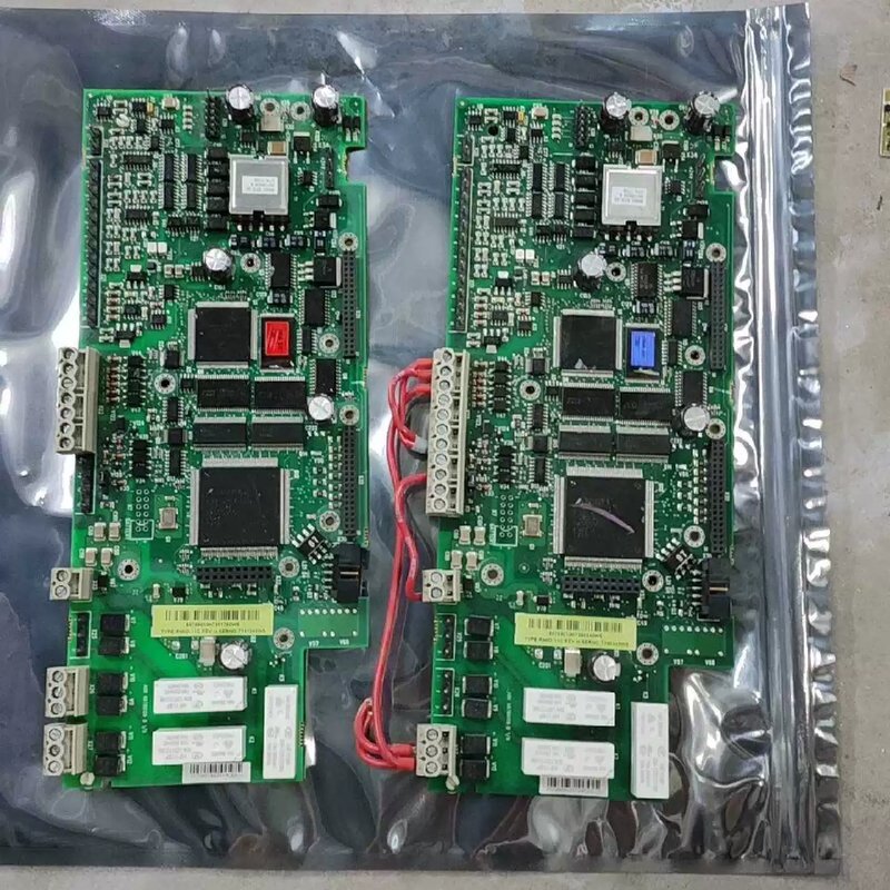 议价RMIO-11C 变频器主板IO模块配件,红圈位置有些;议价